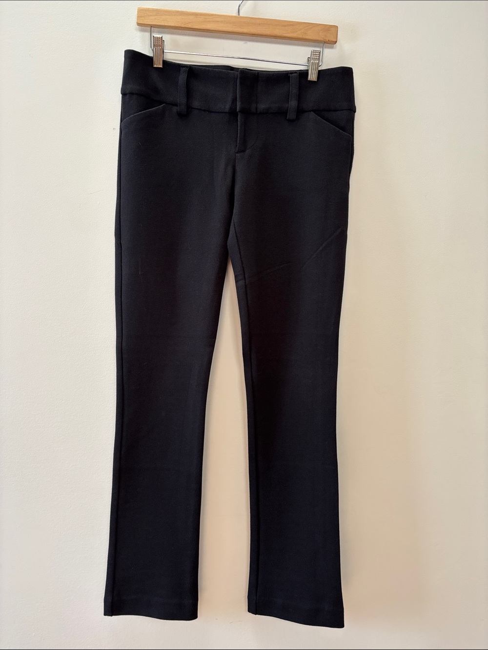 alice + olivia Black Dress Pants with Hook Closure